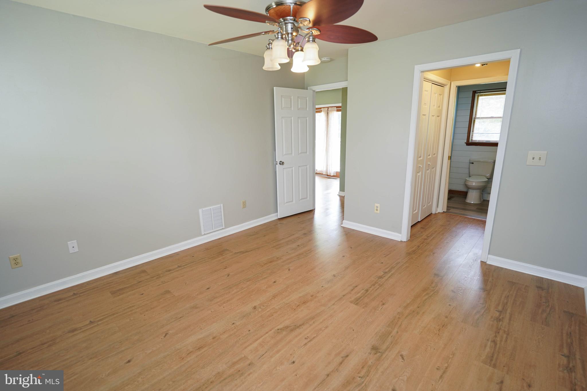 HUNTERS MILL - Residential