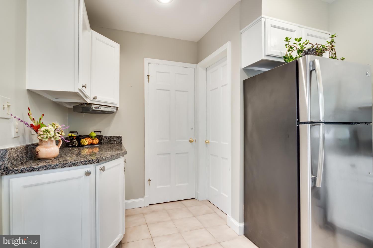 MONTICELLO PARK - Residential