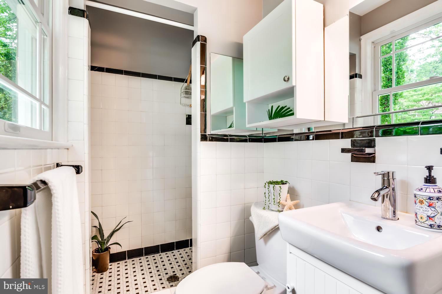 MONTICELLO PARK - Residential