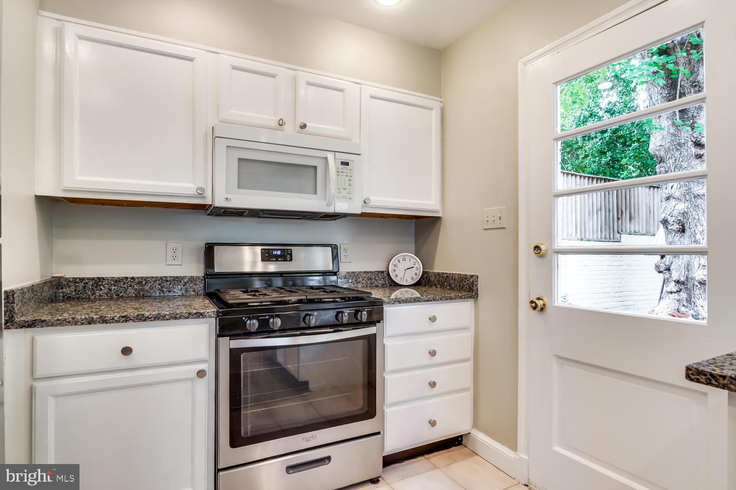 MONTICELLO PARK - Residential