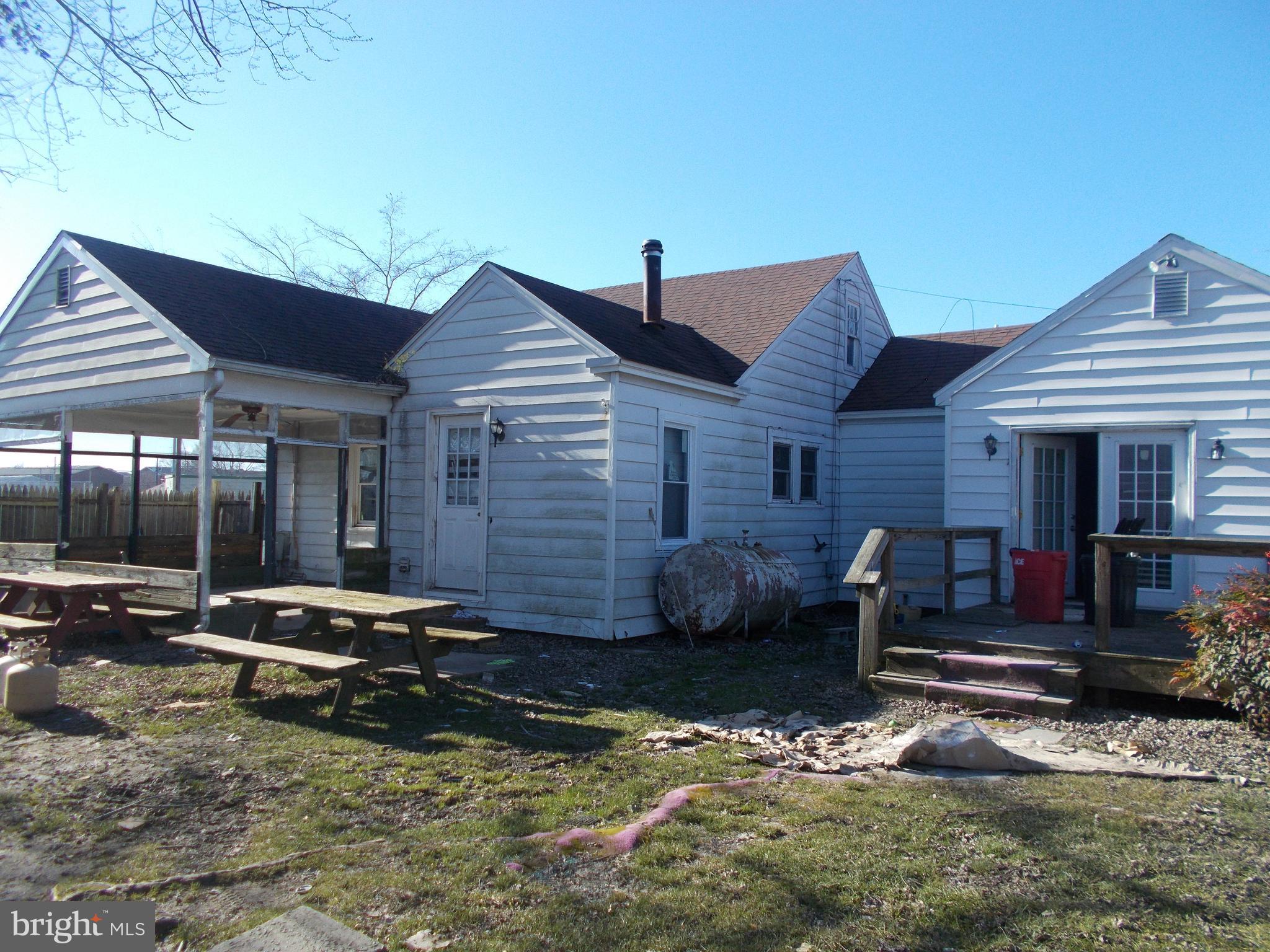 WEST END - Residential