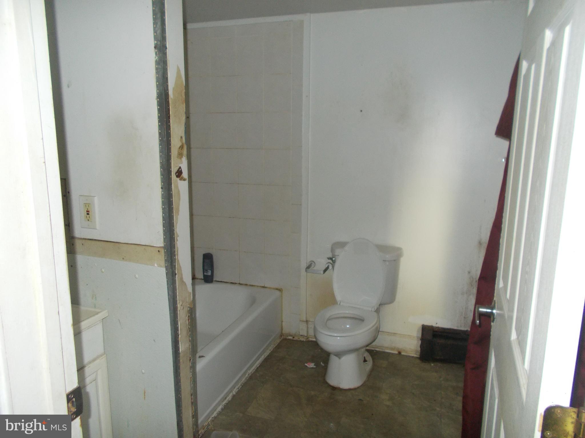 WEST END - Residential