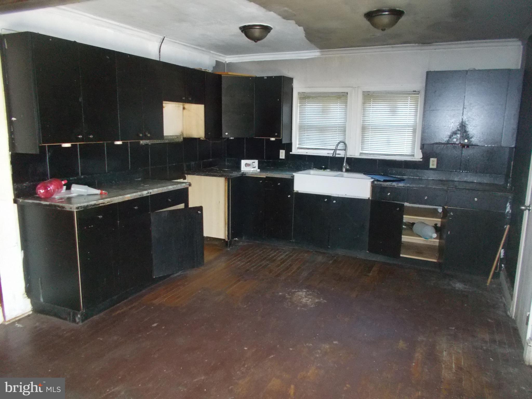 WEST END - Residential