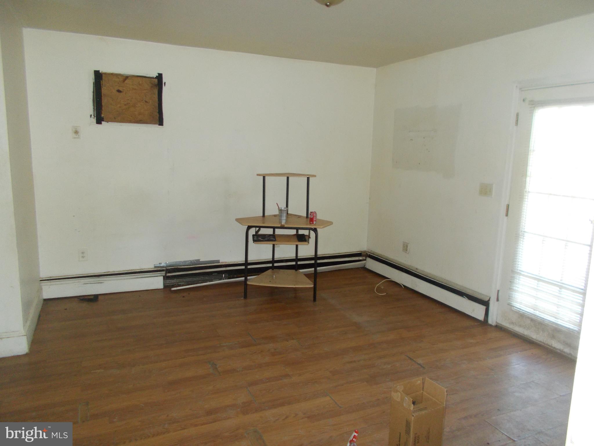 WEST END - Residential