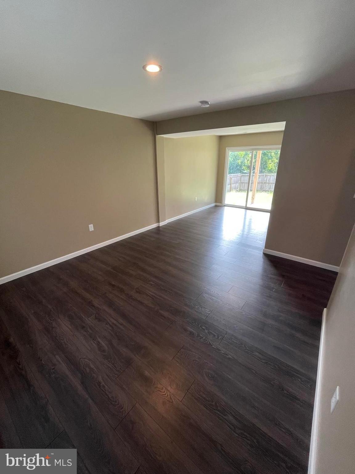 DARKESVILLE - Residential Lease