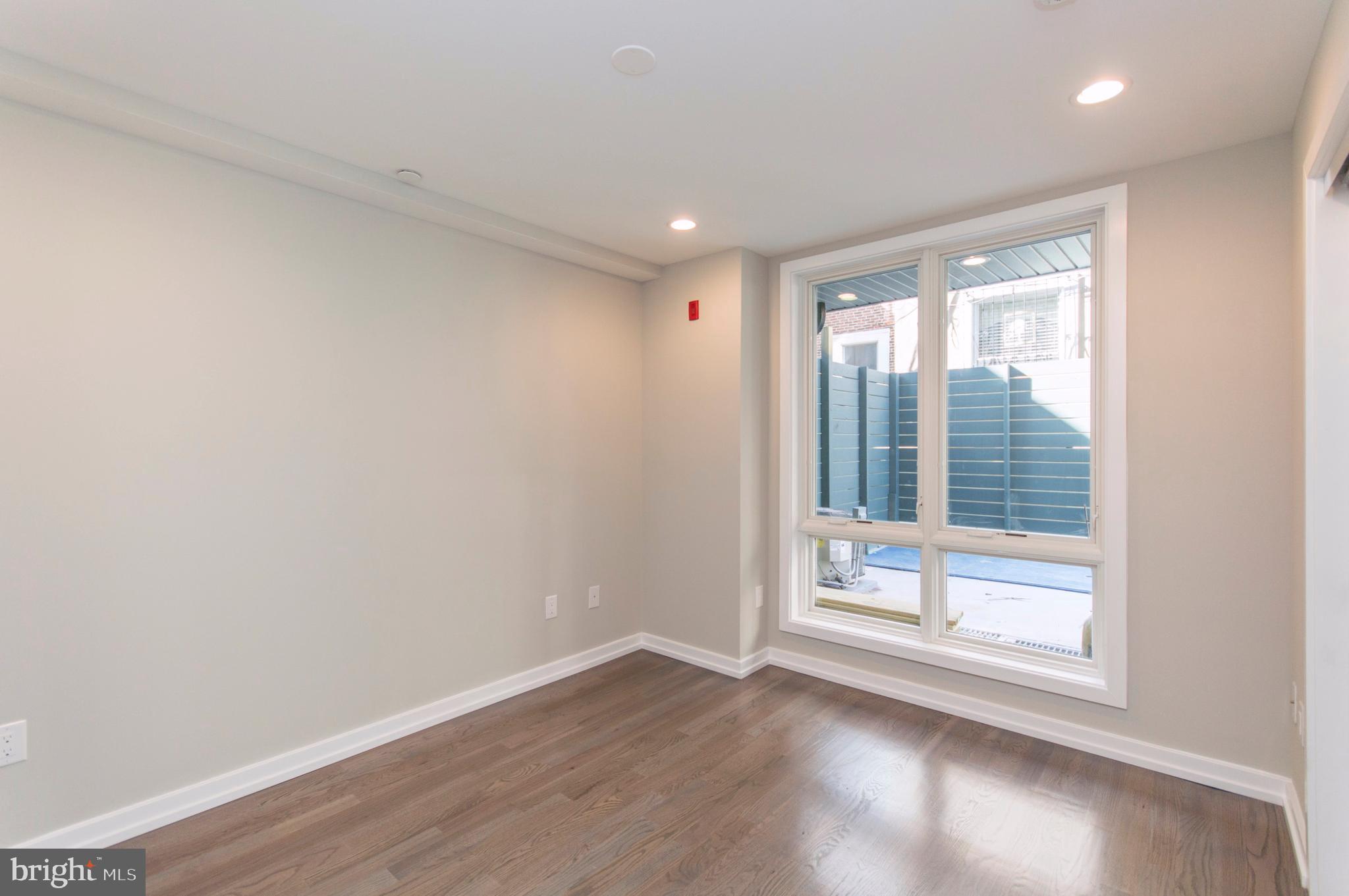 GRADUATE HOSPITAL - Residential Lease