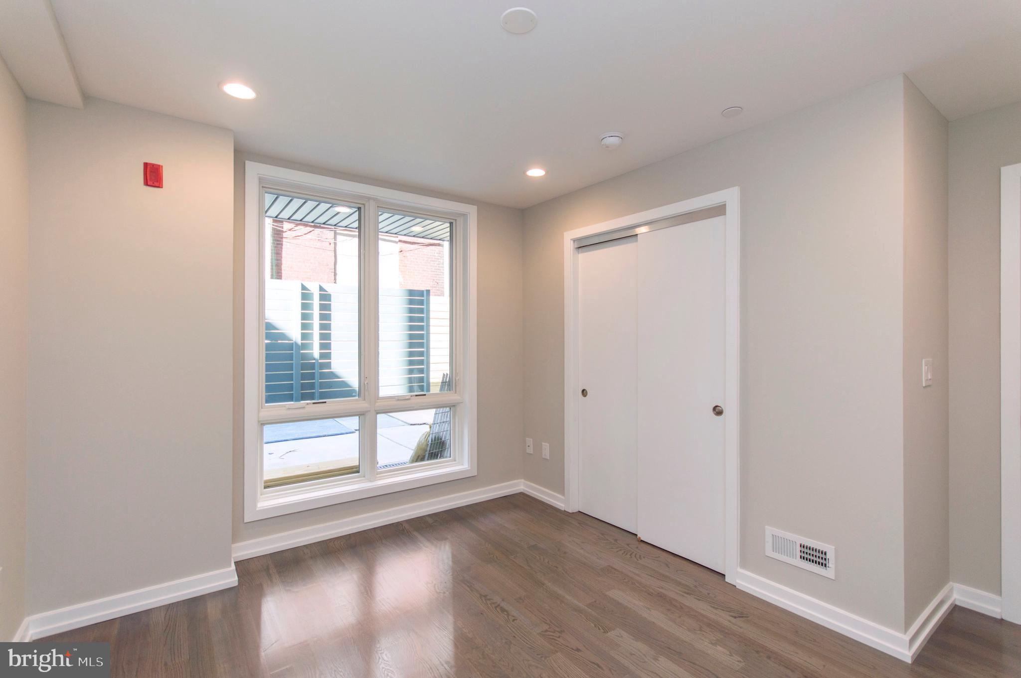 GRADUATE HOSPITAL - Residential Lease