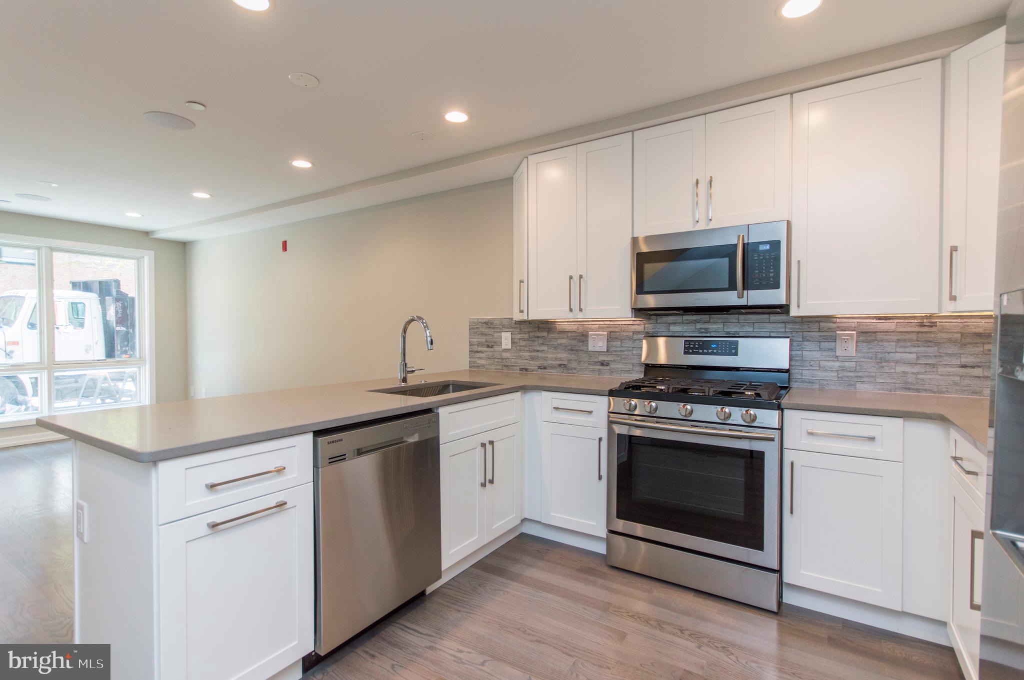 GRADUATE HOSPITAL - Residential Lease