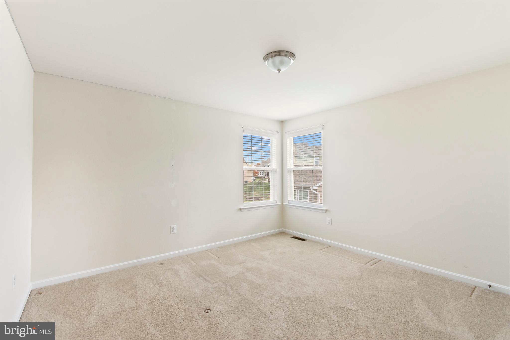 MEADOWBROOK - Residential