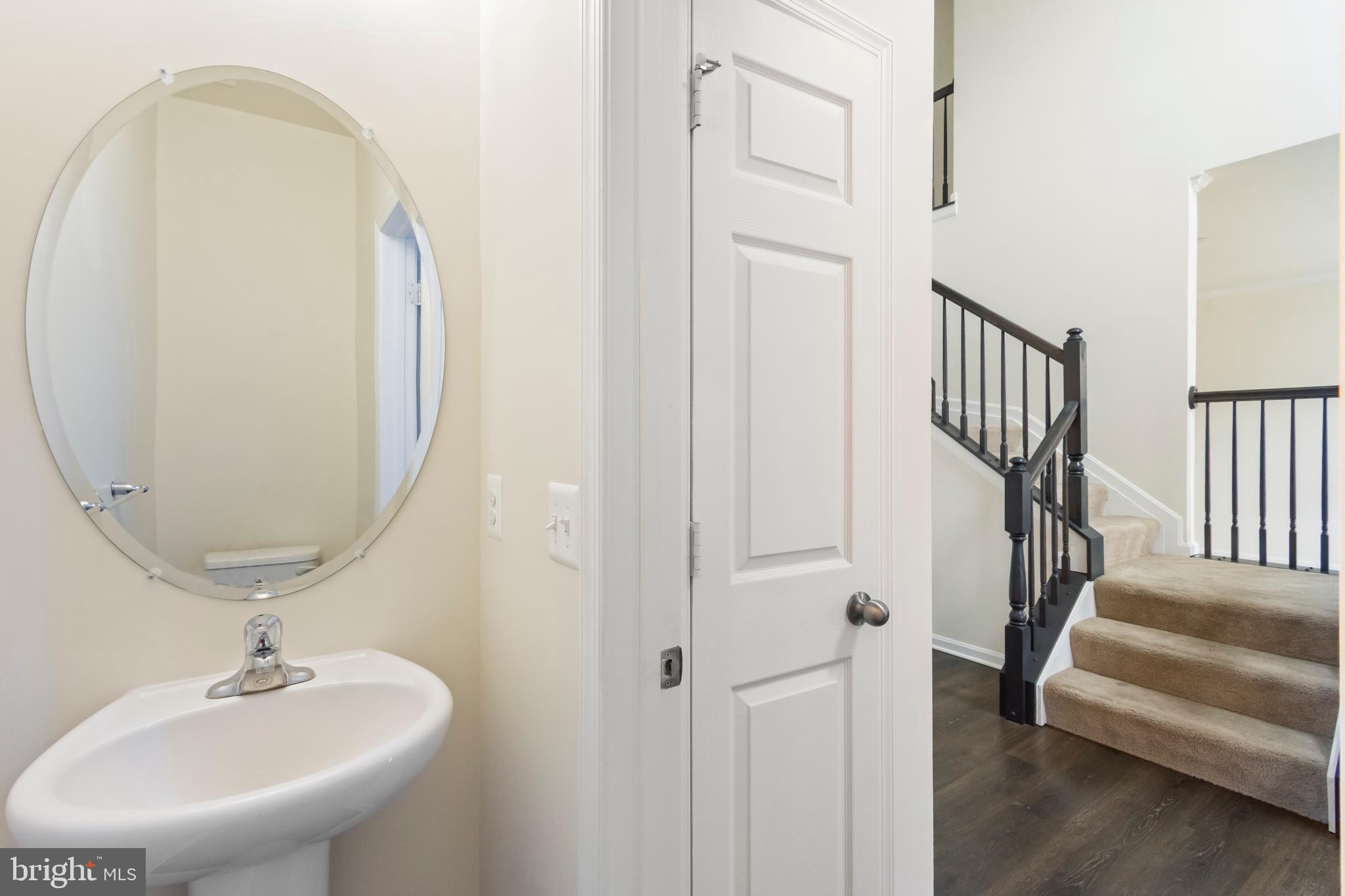 MEADOWBROOK - Residential