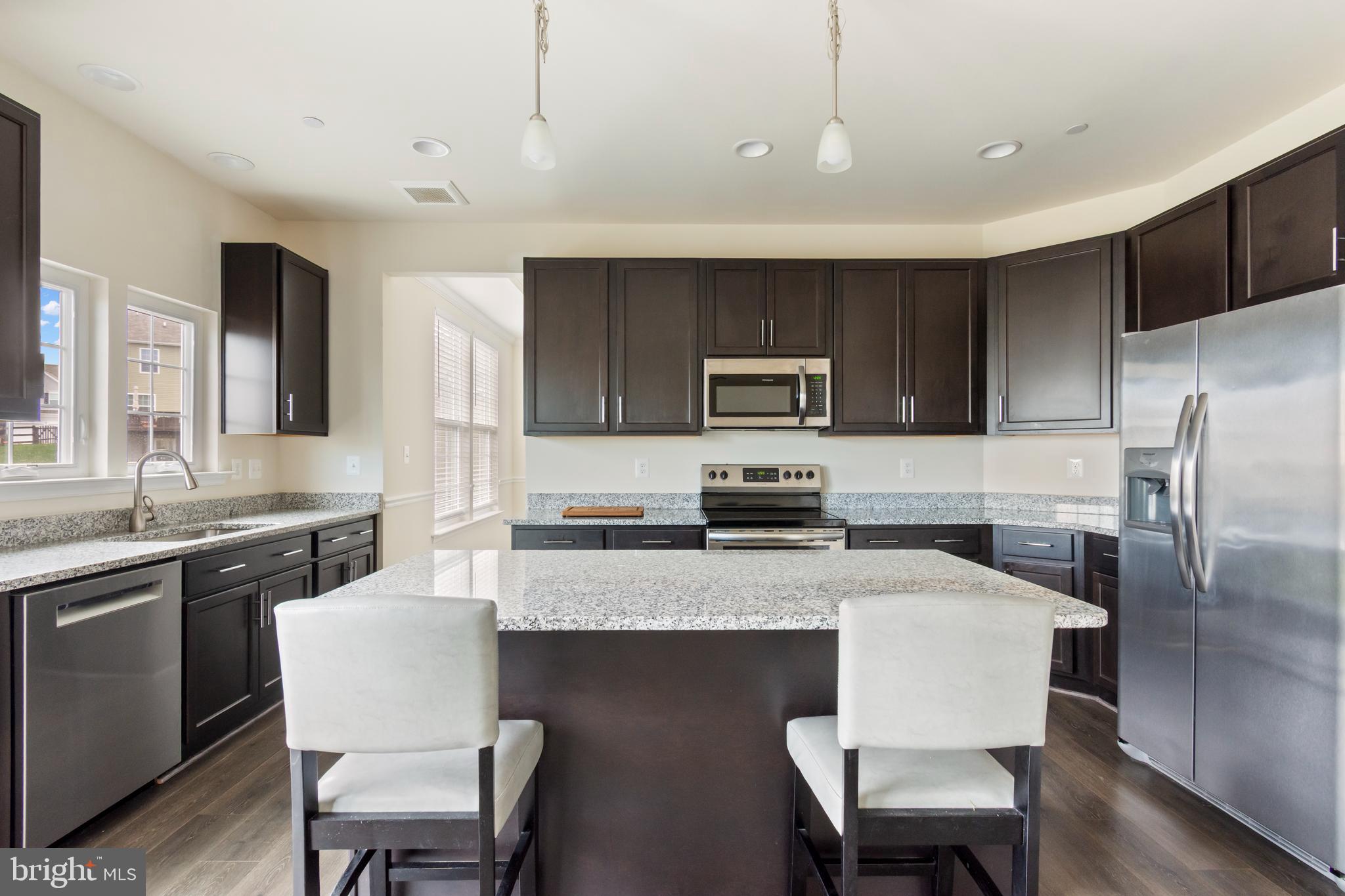 MEADOWBROOK - Residential