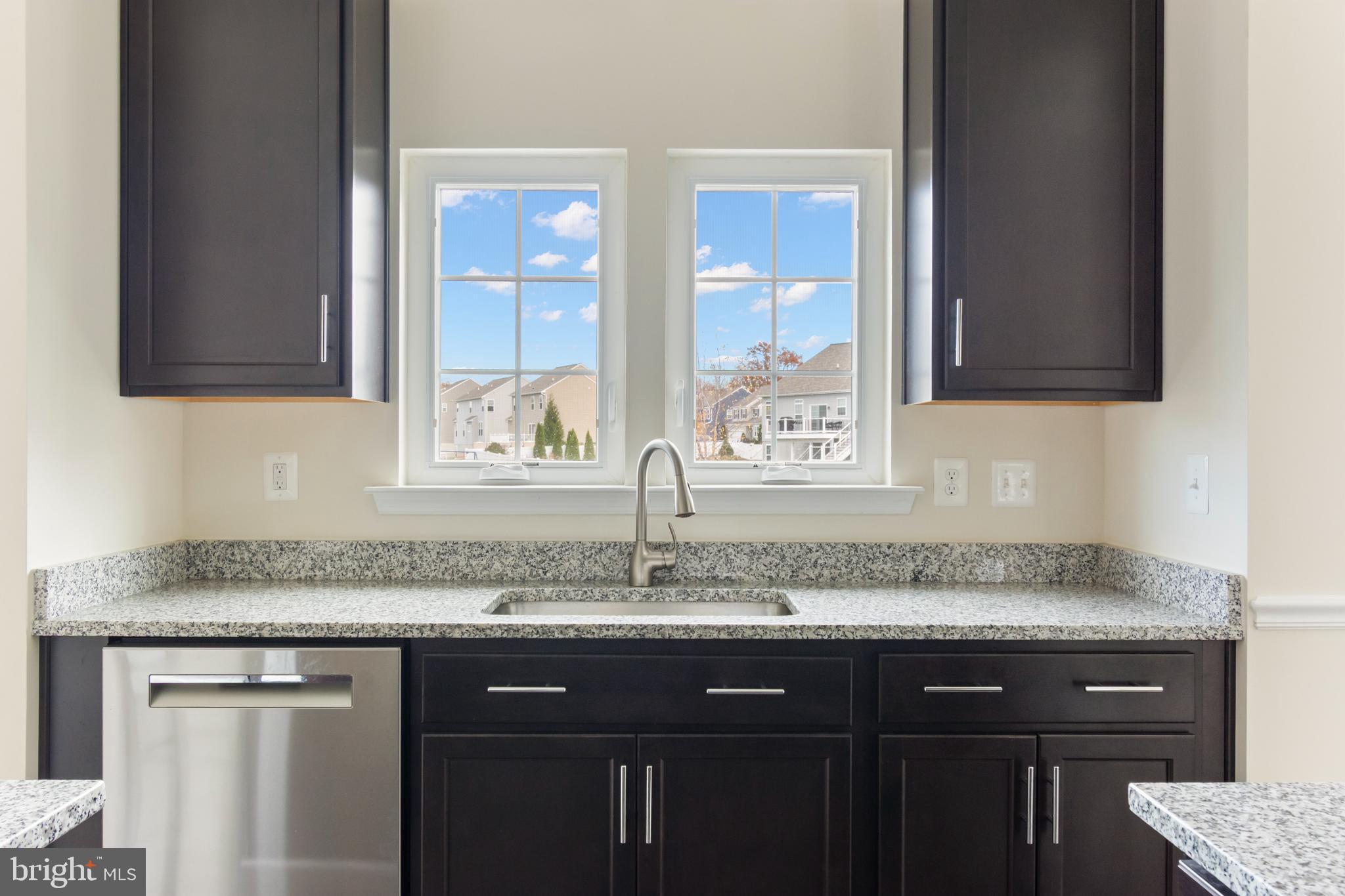 MEADOWBROOK - Residential