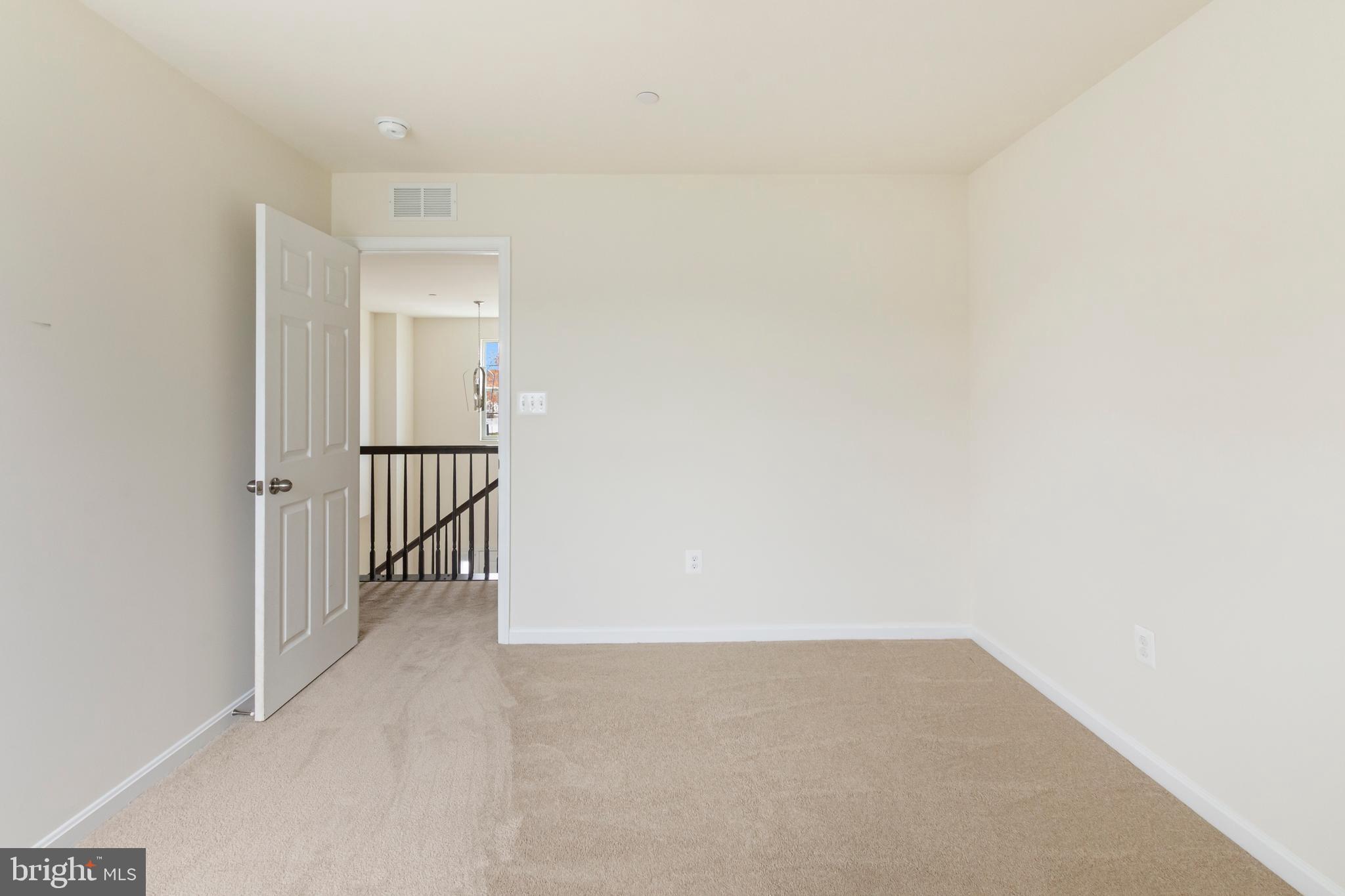 MEADOWBROOK - Residential