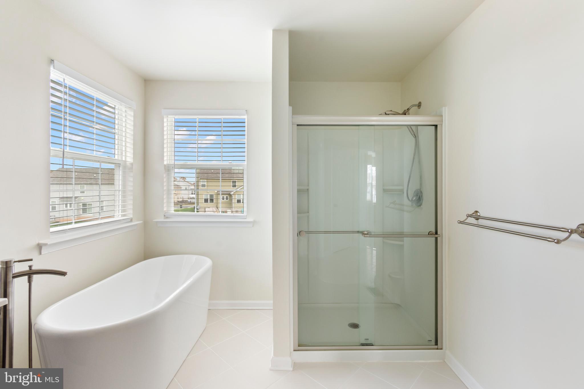 MEADOWBROOK - Residential