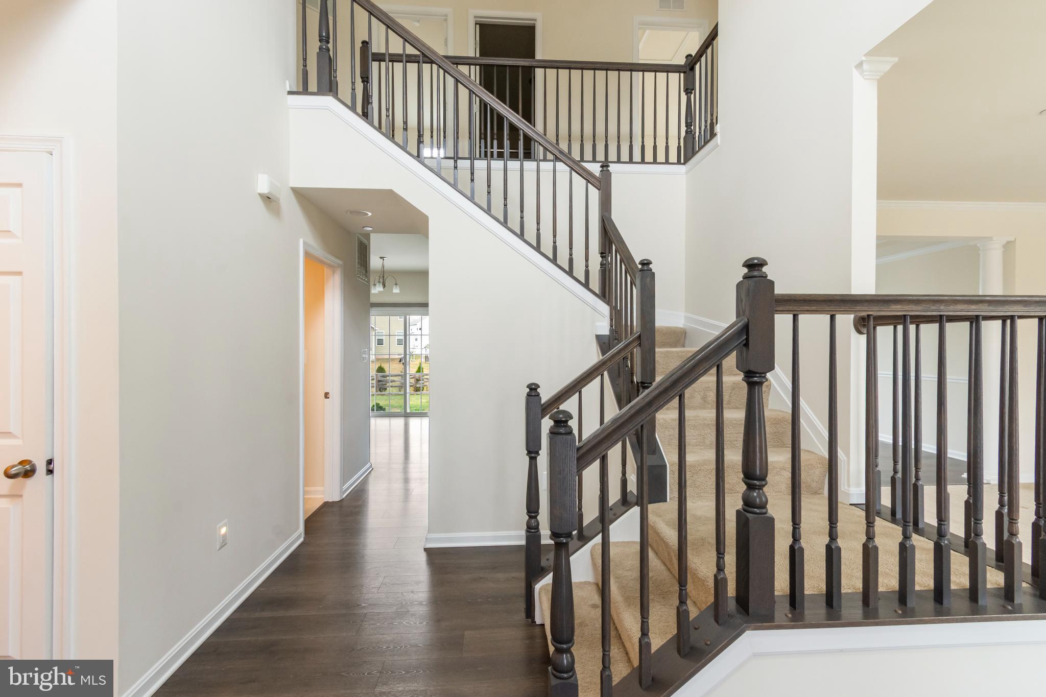 MEADOWBROOK - Residential