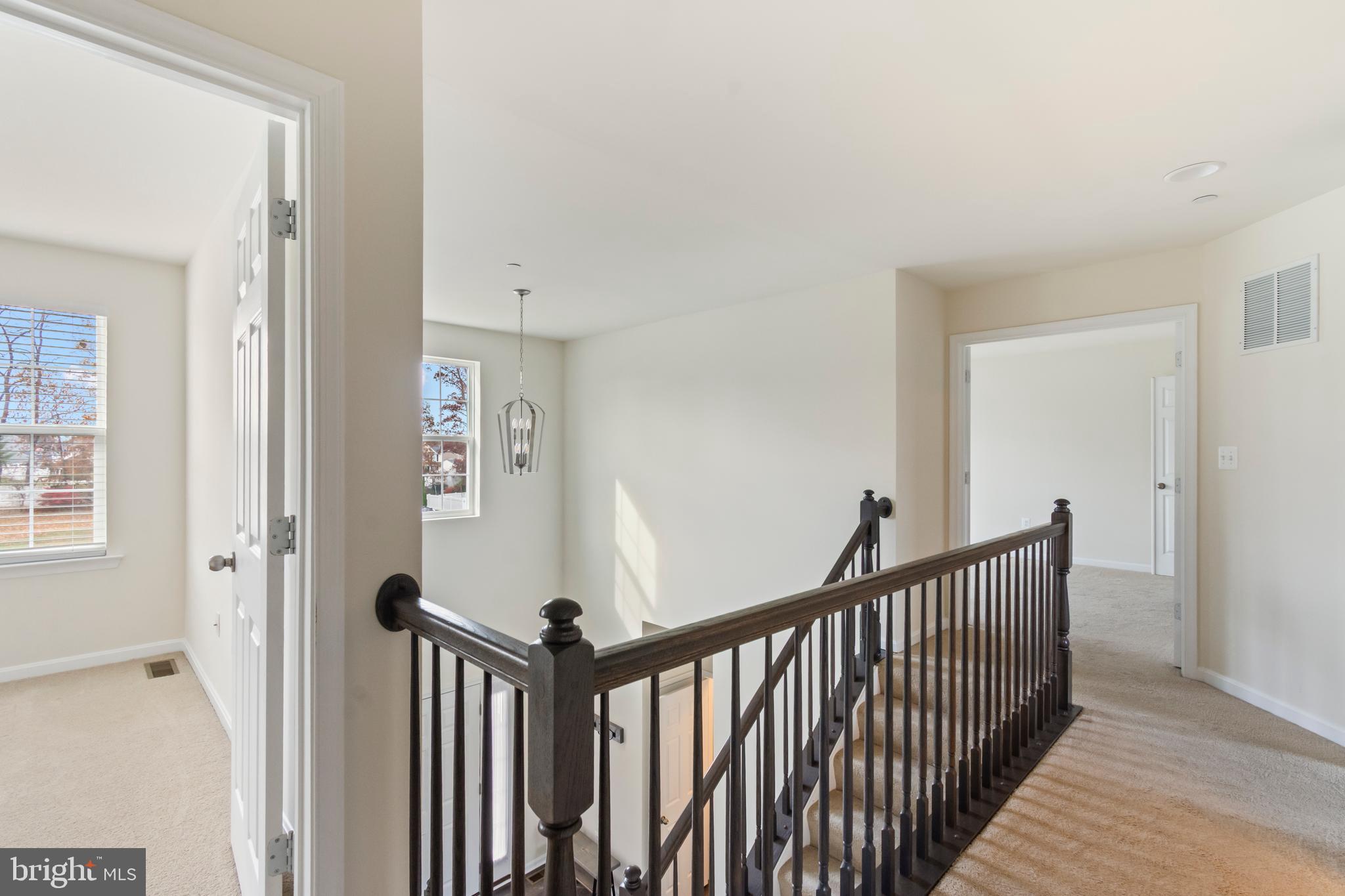 MEADOWBROOK - Residential