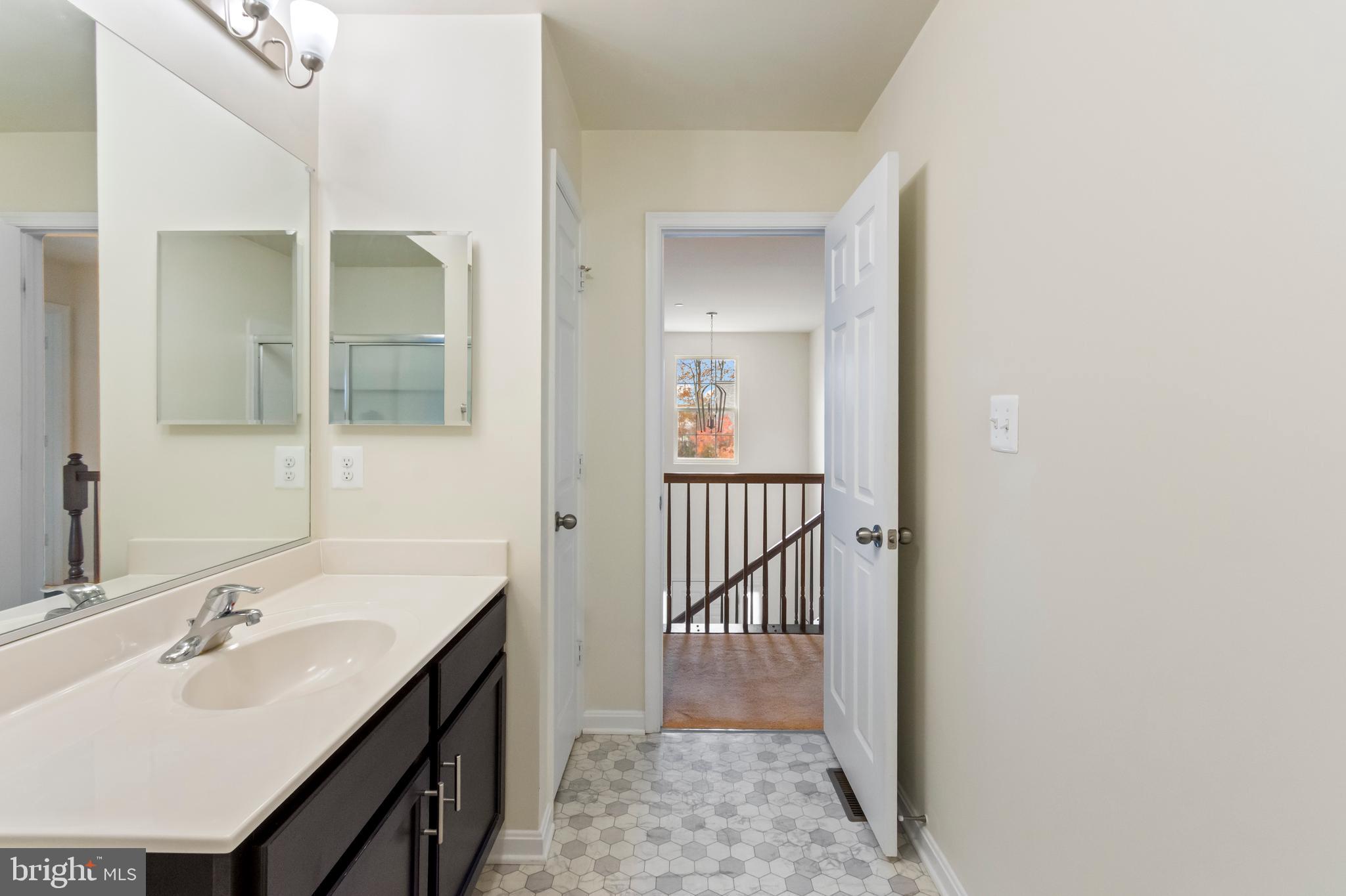 MEADOWBROOK - Residential