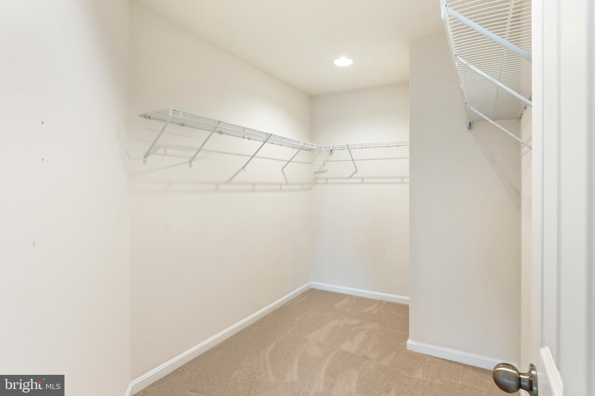 MEADOWBROOK - Residential