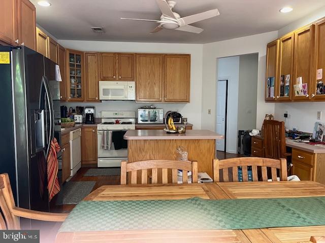 11 PEBBLE BEACH COURT