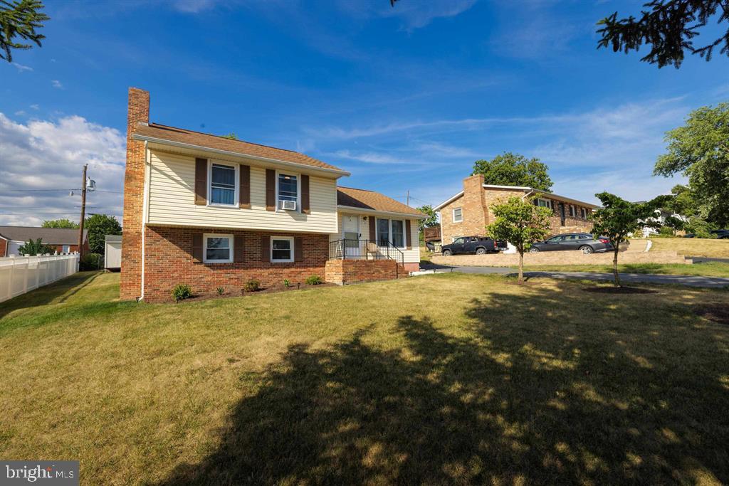 BROADVIEW - Residential