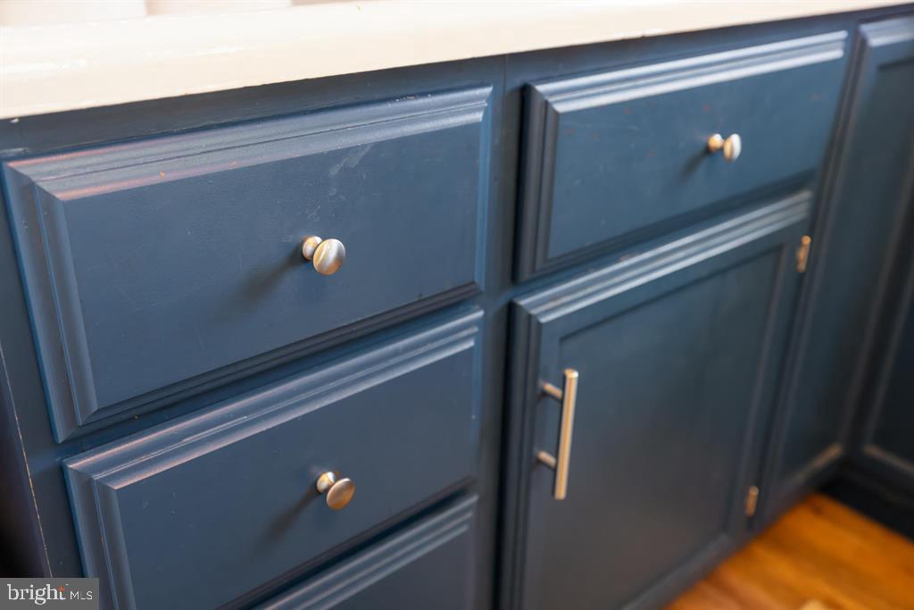 BROADVIEW - Residential