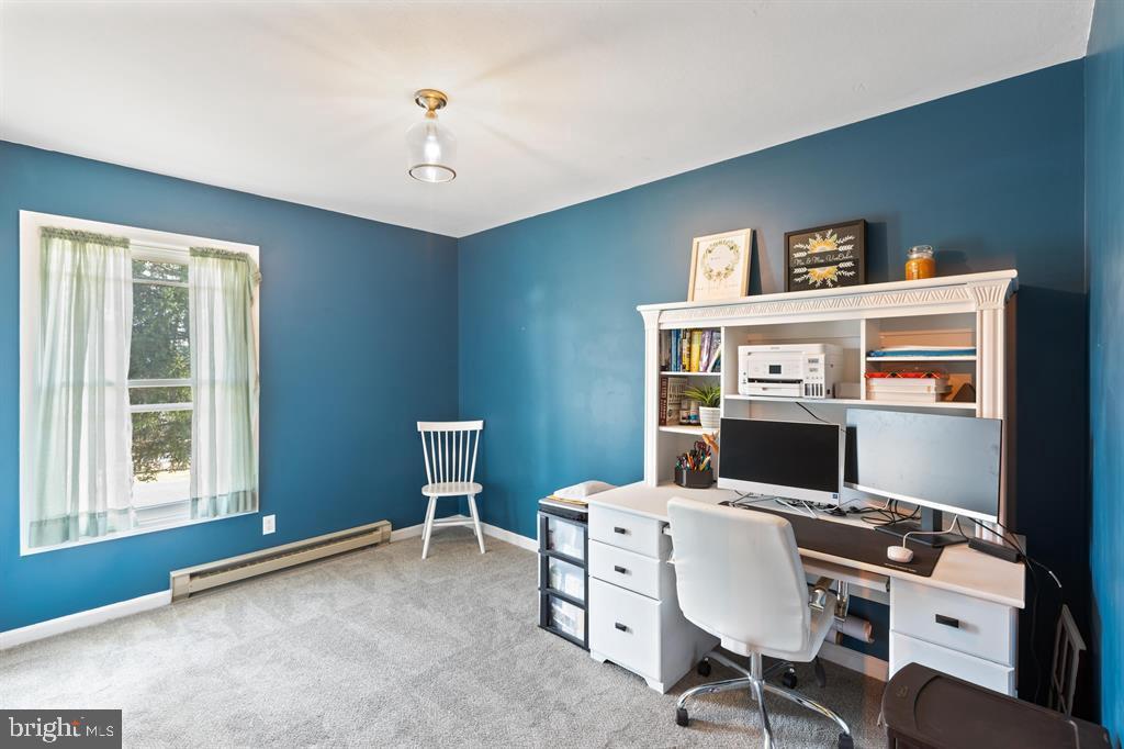 BROADVIEW - Residential