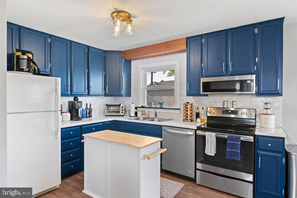 BROADVIEW - Residential