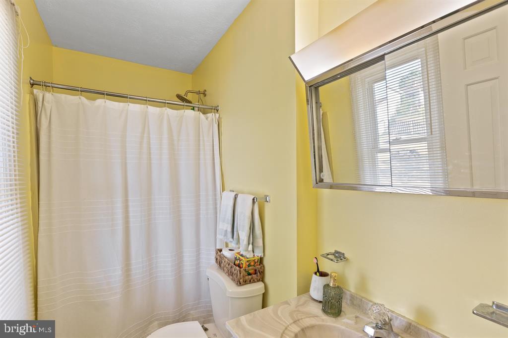 BROADVIEW - Residential