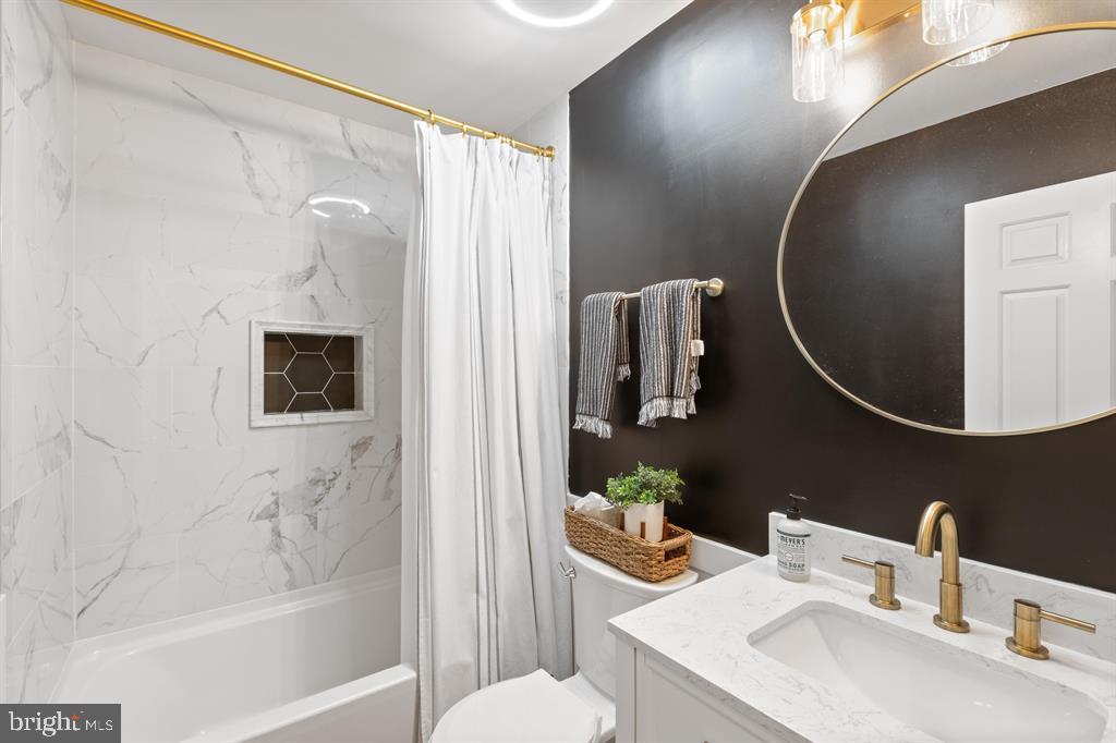 BROADVIEW - Residential