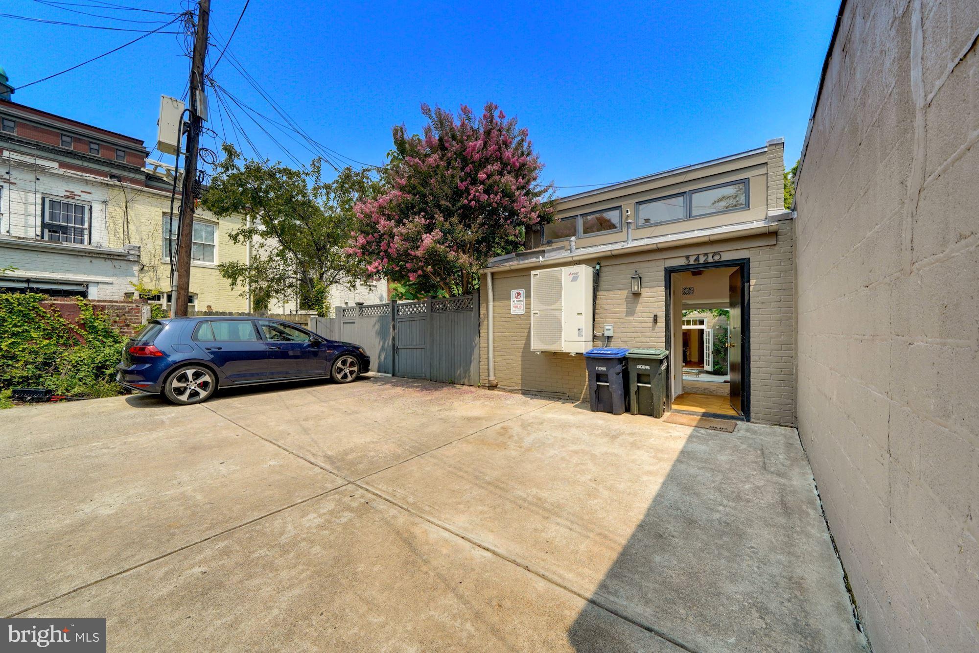 GEORGETOWN - Residential