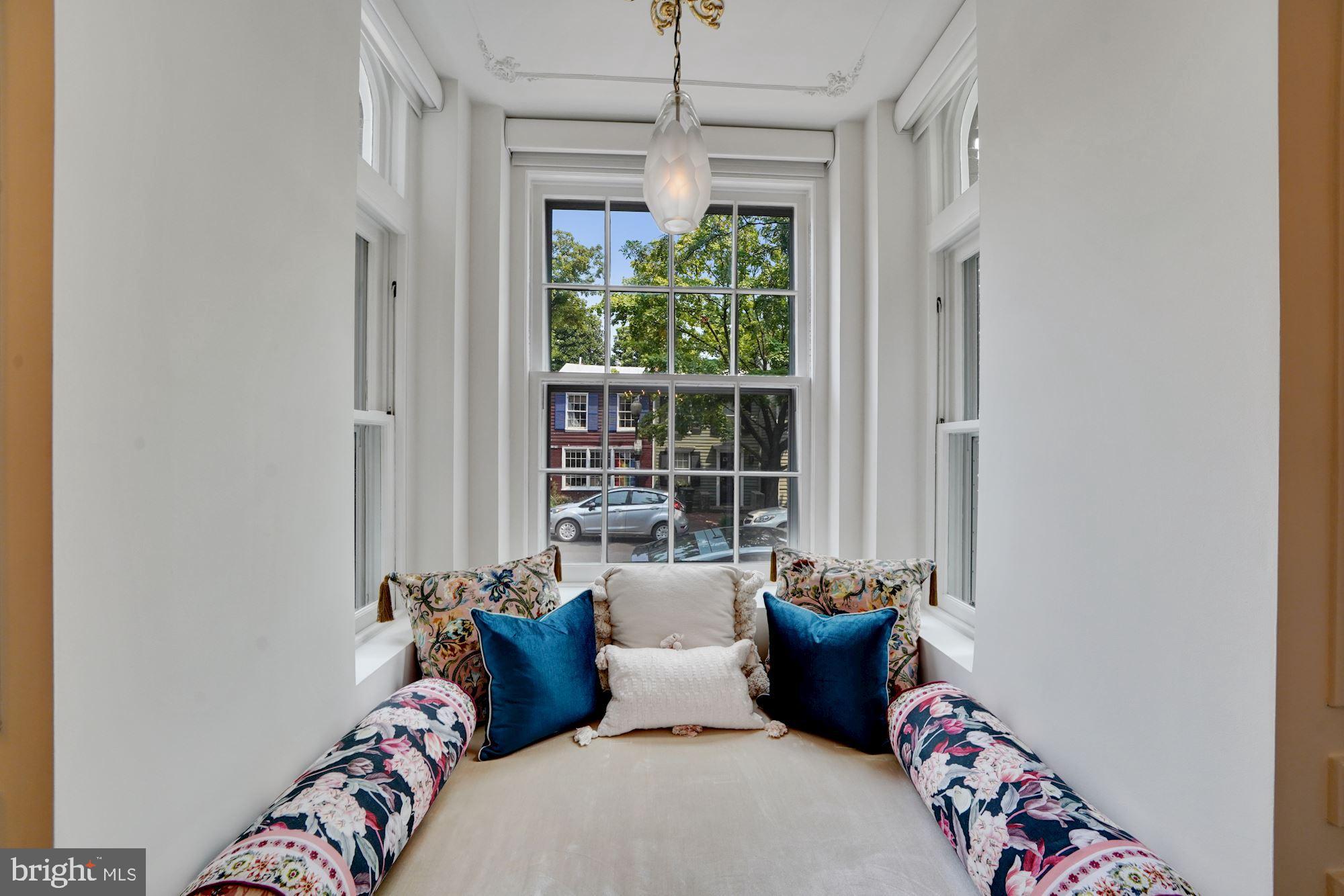GEORGETOWN - Residential