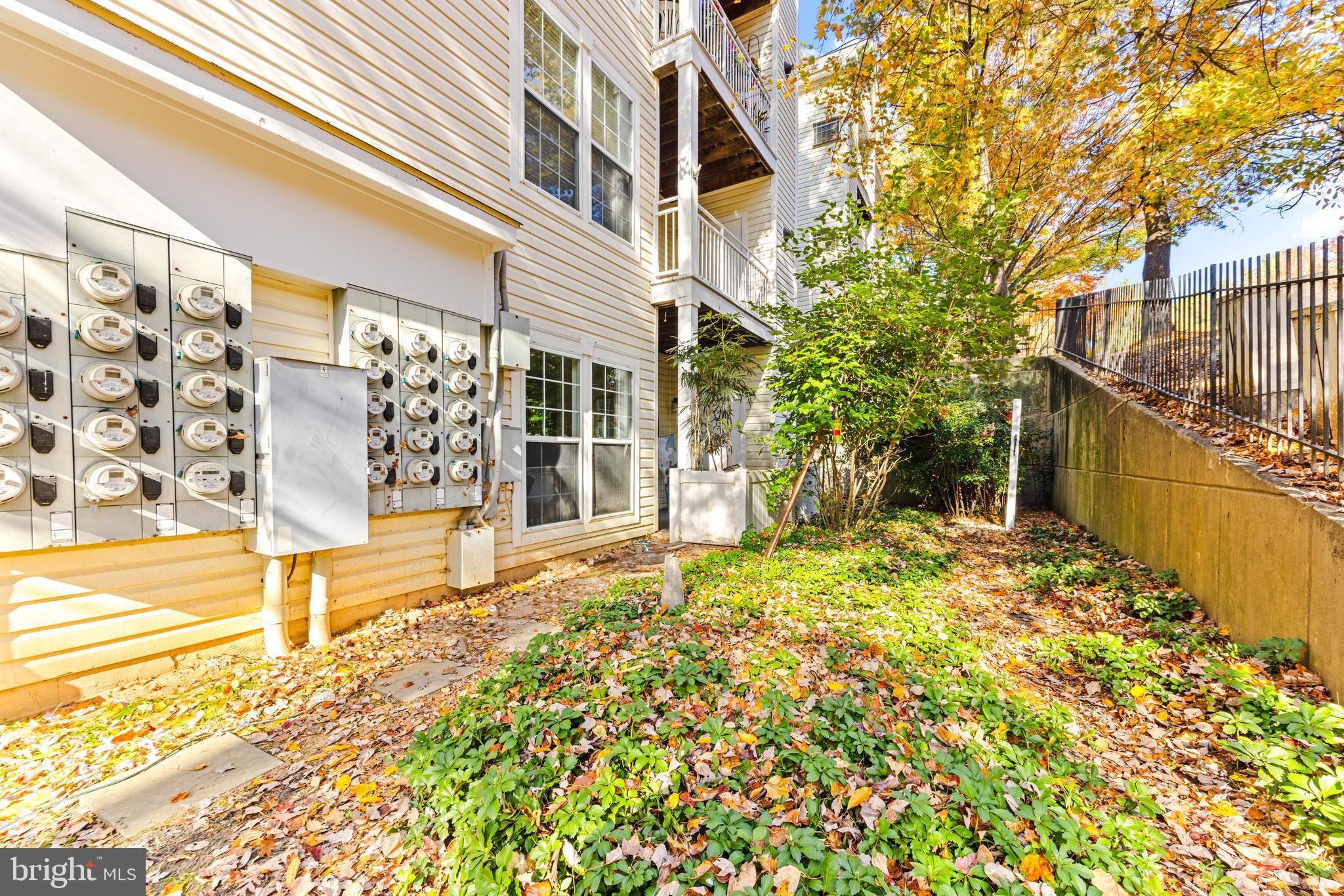 SILVERBROOK WOOD - Residential