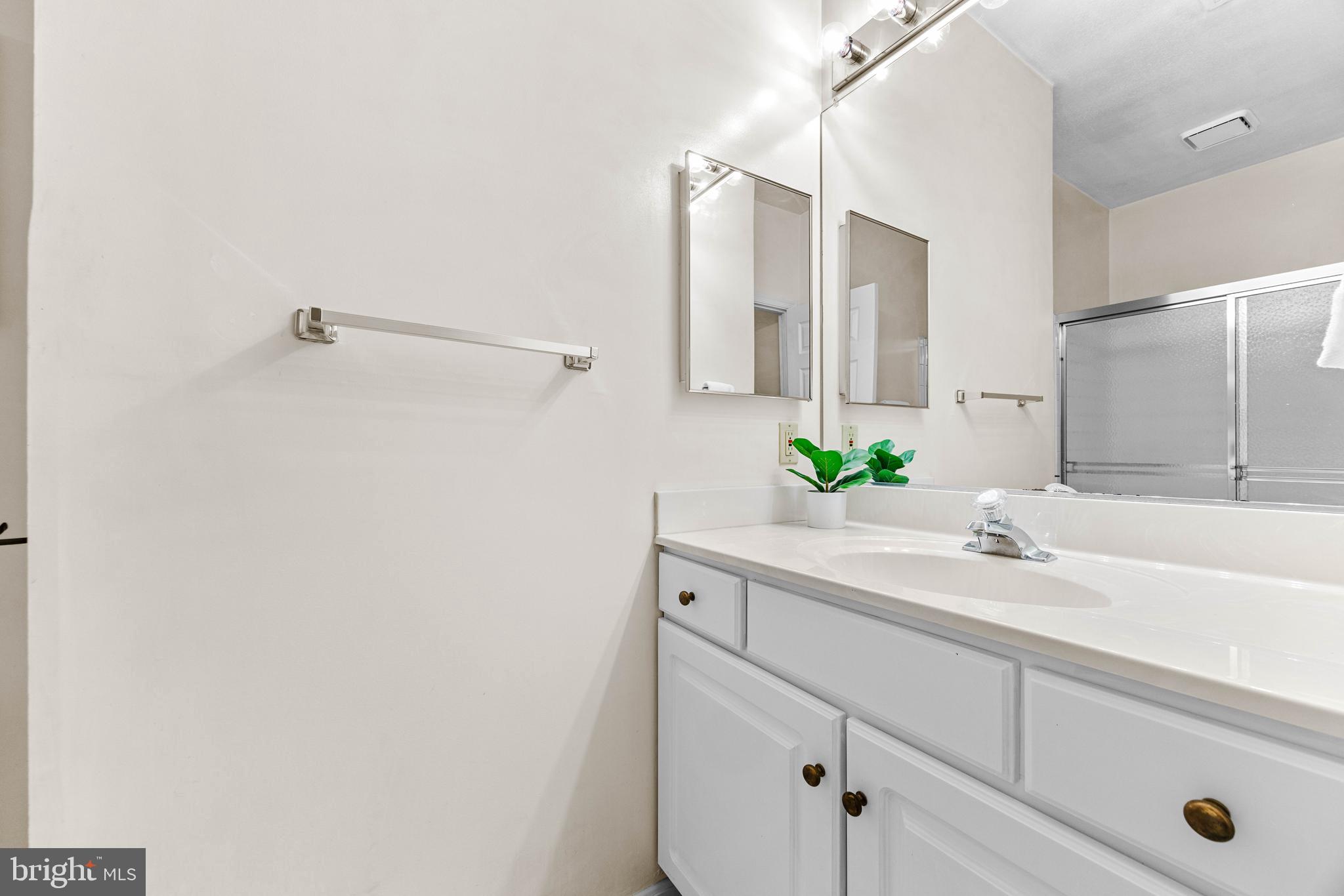 SILVERBROOK WOOD - Residential