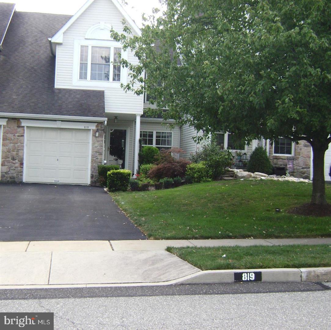 Large Warrington Hunt townhouse with nicely finished basement and garage located near quiet cul-de-sac & Central Bucks School District. Foyer entrance to large formal living room and spacious kitchen with stainless steel appliances, granite counter-top, pantry storage, breakfast area and sliding door access to no maintenance deck for after work relaxing. Family room with gas fireplace and windows brings in plenty of light. First floor features open floor plan with hardwood floors and adorable deep window seat. First floor powder room, coat closet and garage complete the first level. Three comfortable sized bedrooms upstairs with newer carpet. Master bedroom has vaulted ceilings, his and her closets and full bathroom with skylight, stall shower, tub and double sinks. Also upstairs has second hallway bathroom and laundry equipped with nice washer & dryer. Finished basement adds lots of extra entertaining space and plenty of storage. Newer Water Heater. Award winning Central Bucks Schools including Mill Creek Elementary, Unami Middle and Central Bucks South High Schools. Homeowners Association takes care of cutting grass and trash pick up. Extra parking space across street. Easy access to major roads, parks, entertainment, restaurants and shopping. Applicant must have strong income and credit. HOA Fee is included in rent.