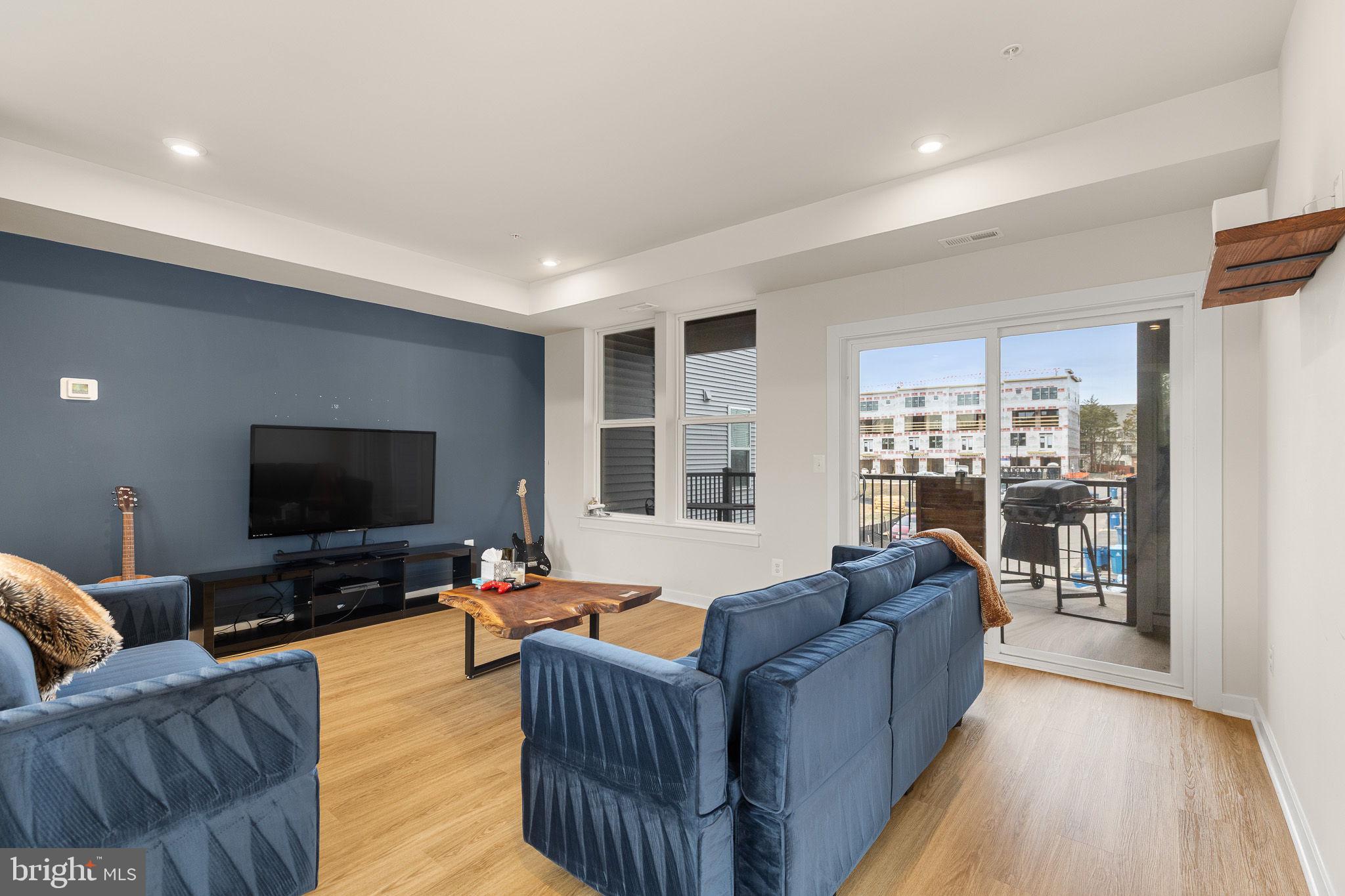 43895 CIRCUIT SQUARE