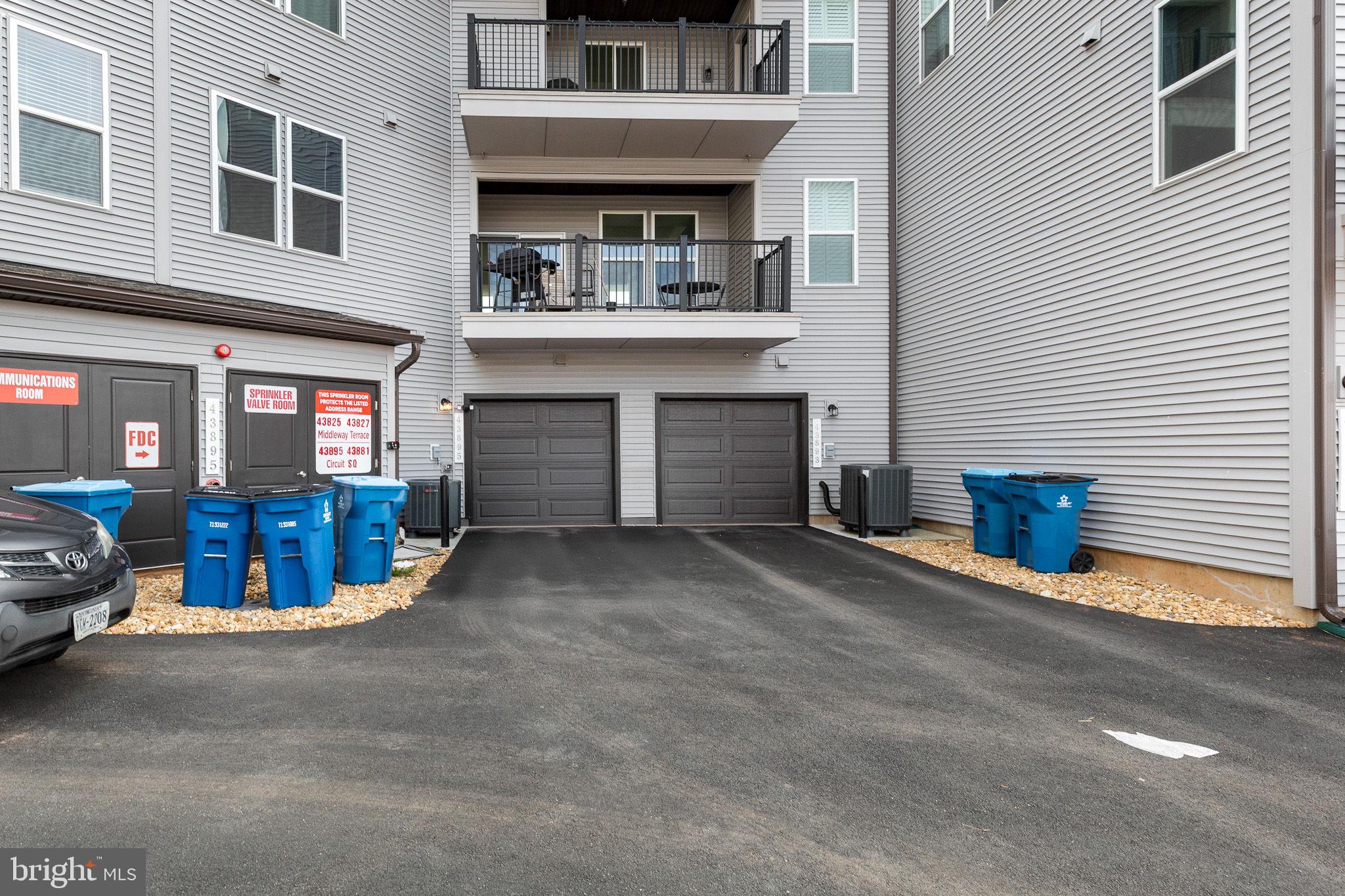 ASHBURN STATION - Residential