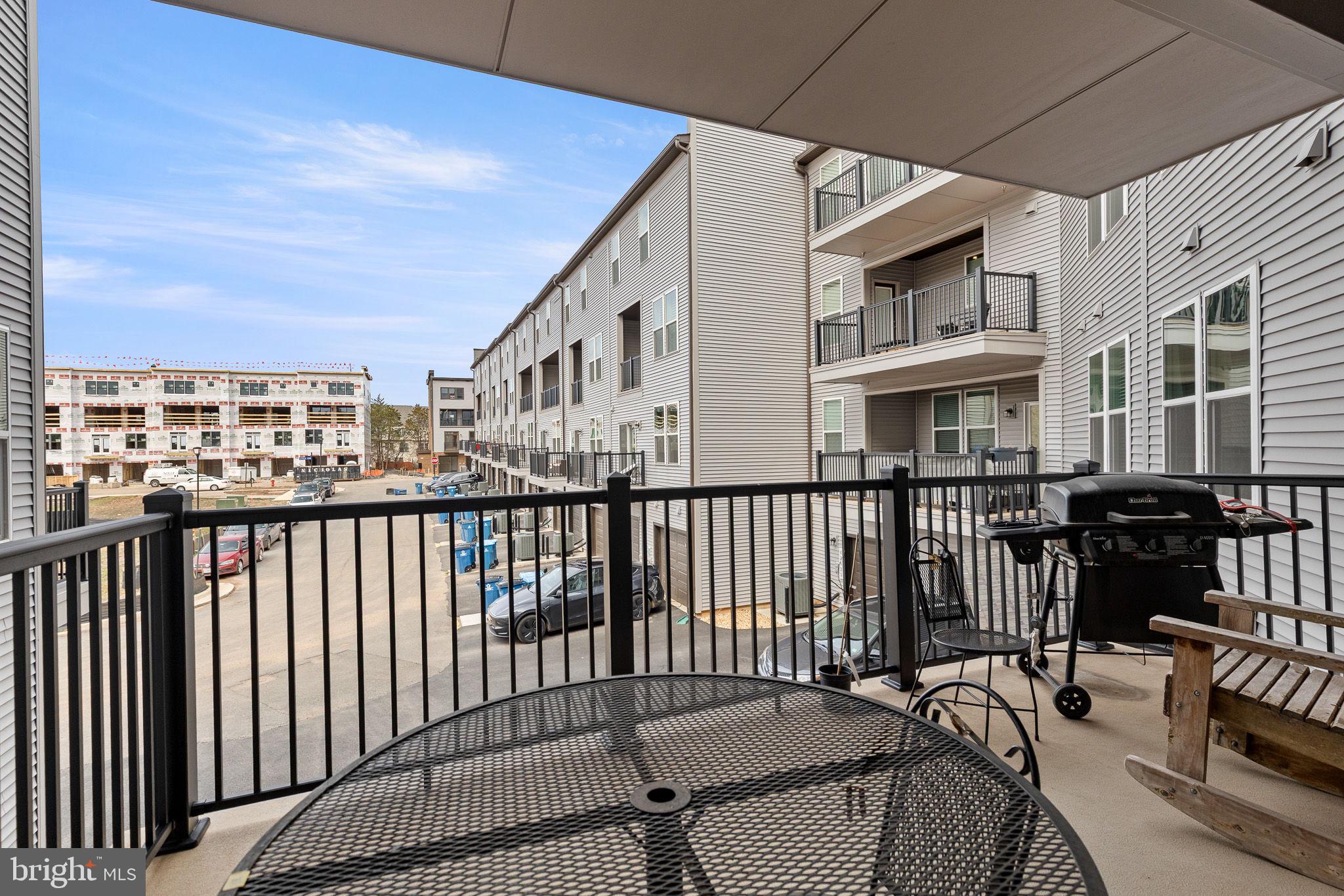 ASHBURN STATION - Residential