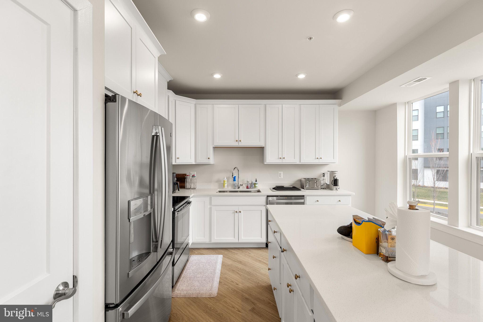 43895 CIRCUIT SQUARE