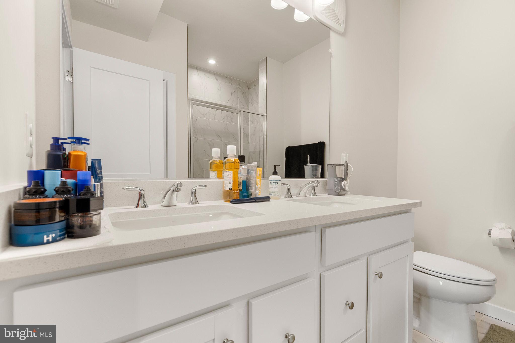 ASHBURN STATION - Residential