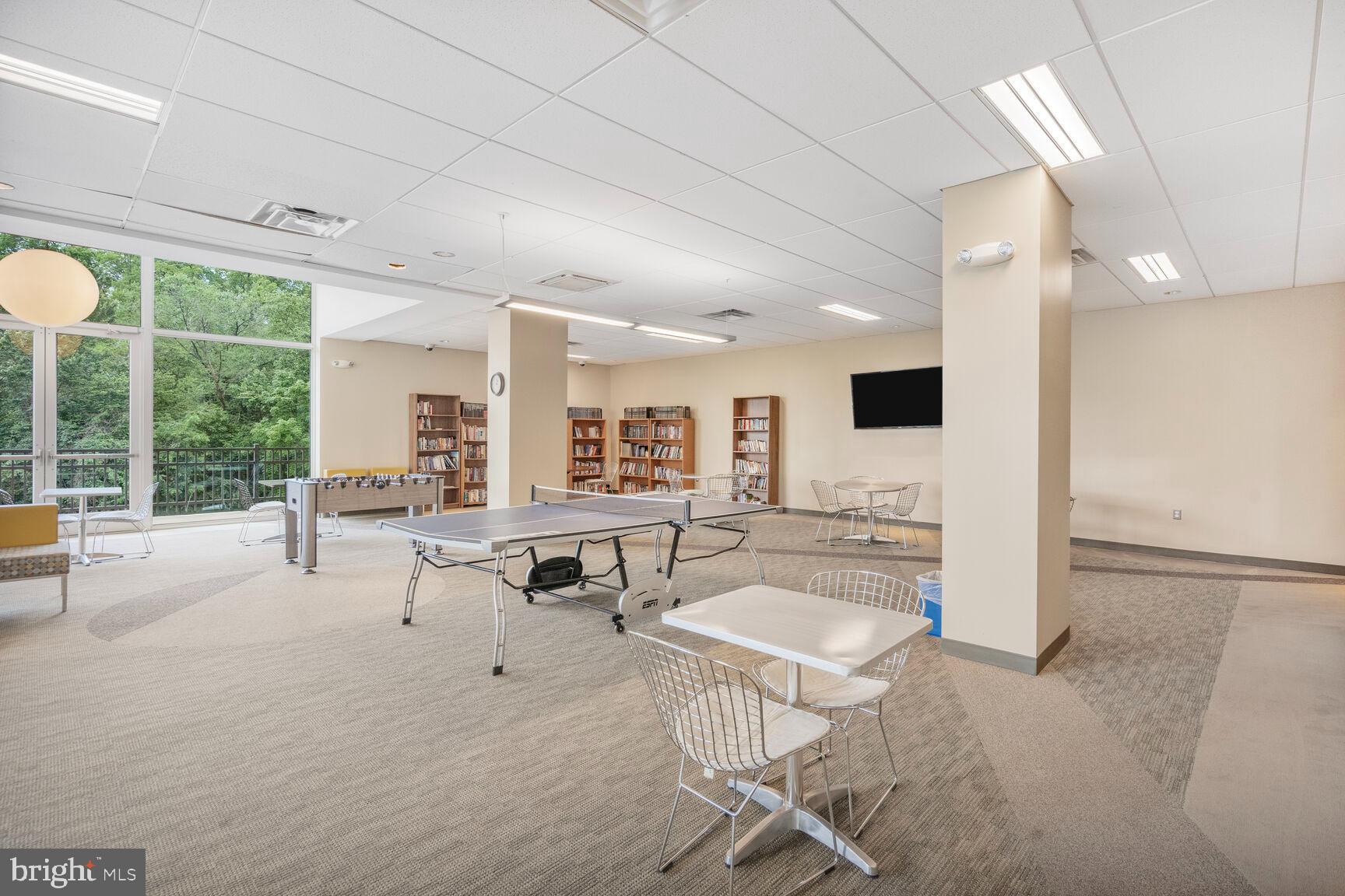 THE CARLTON - Residential