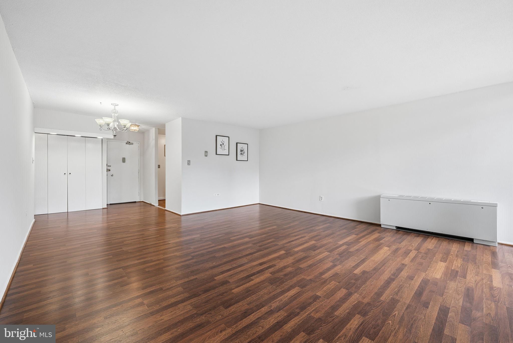 THE CARLTON - Residential