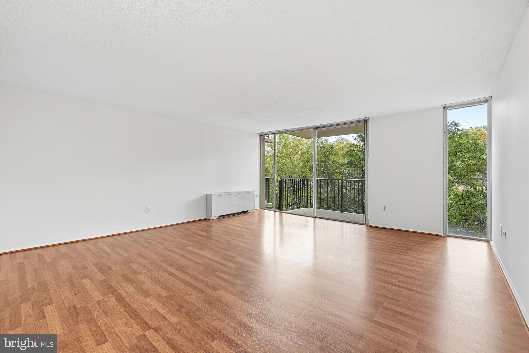 THE CARLTON - Residential