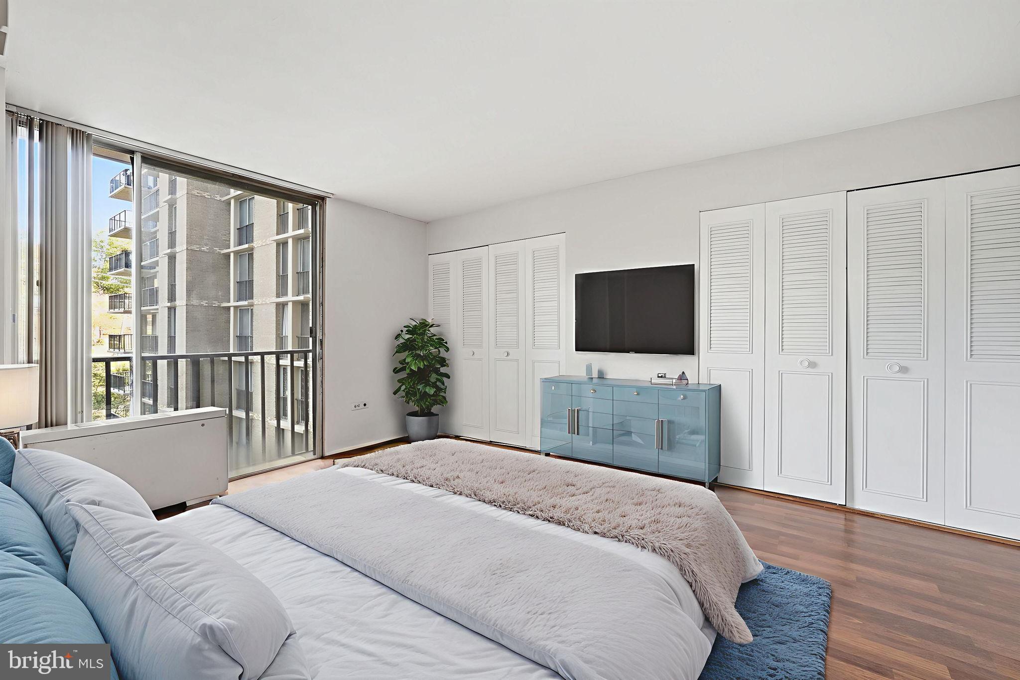 THE CARLTON - Residential