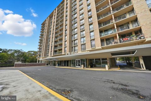 4600 S FOUR MILE RUN DRIVE 321 ARLINGTON VA 22204