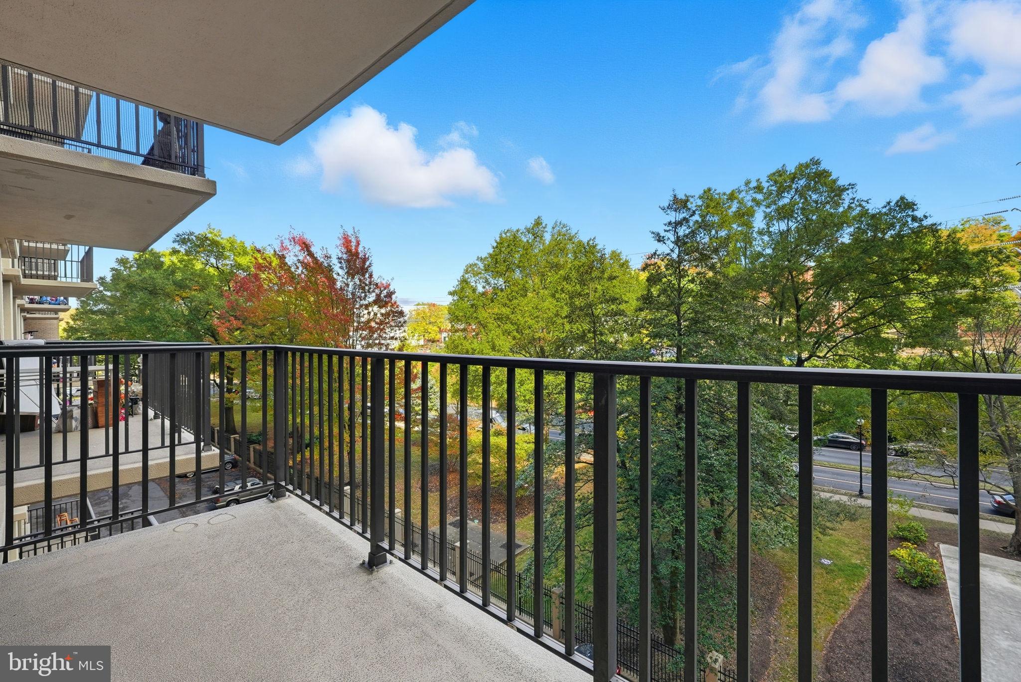 THE CARLTON - Residential