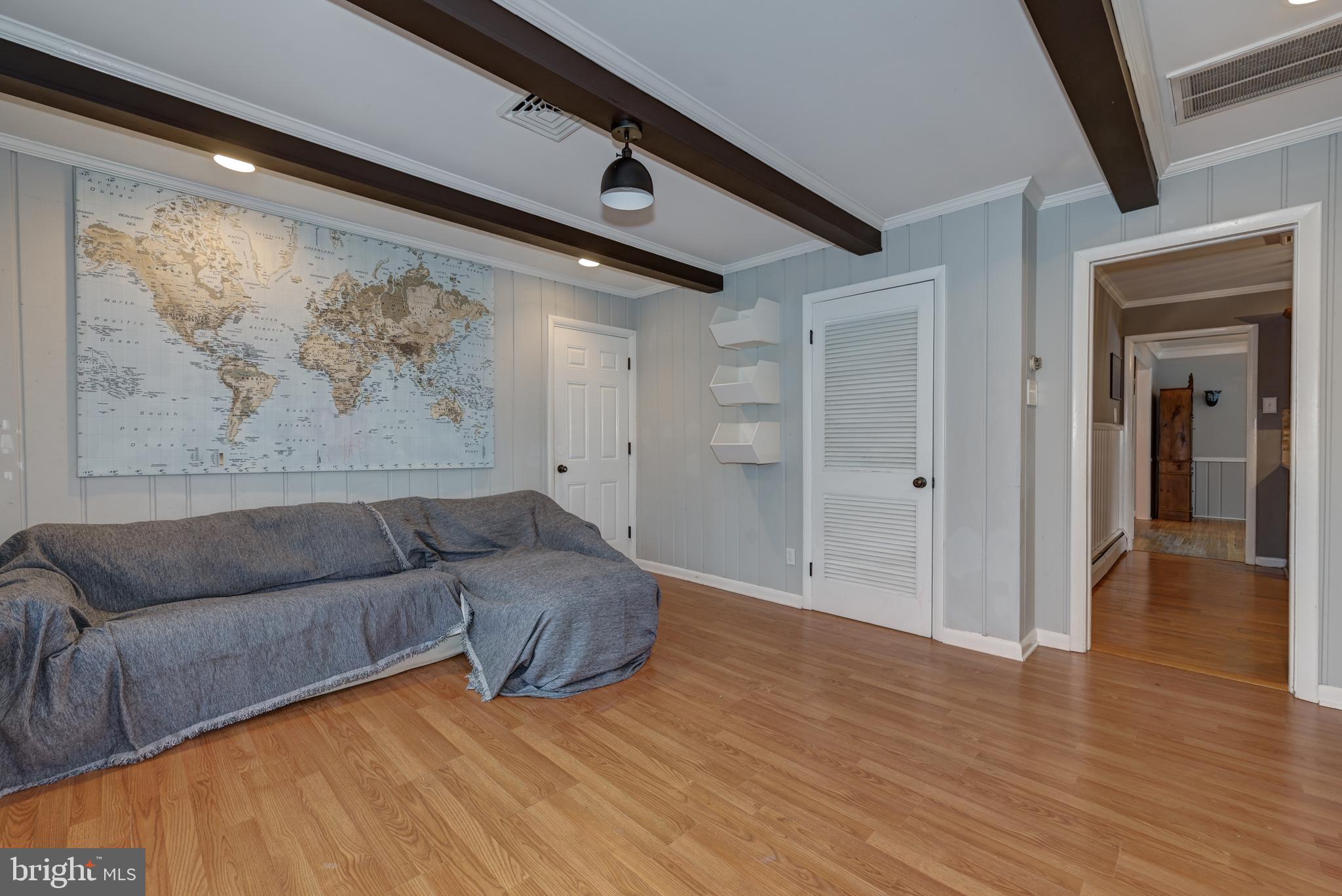 MEDFORD LAKES - Residential