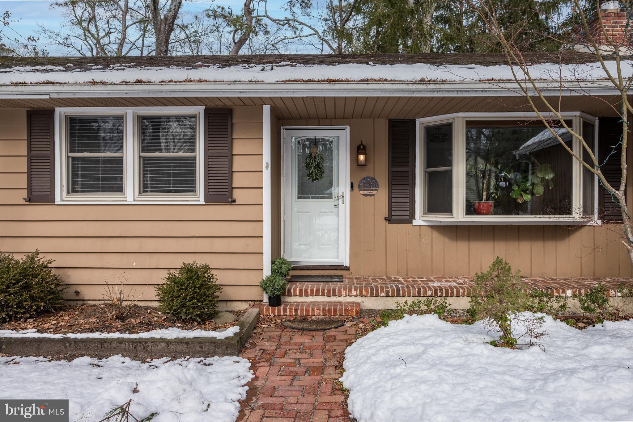 MEDFORD LAKES - Residential