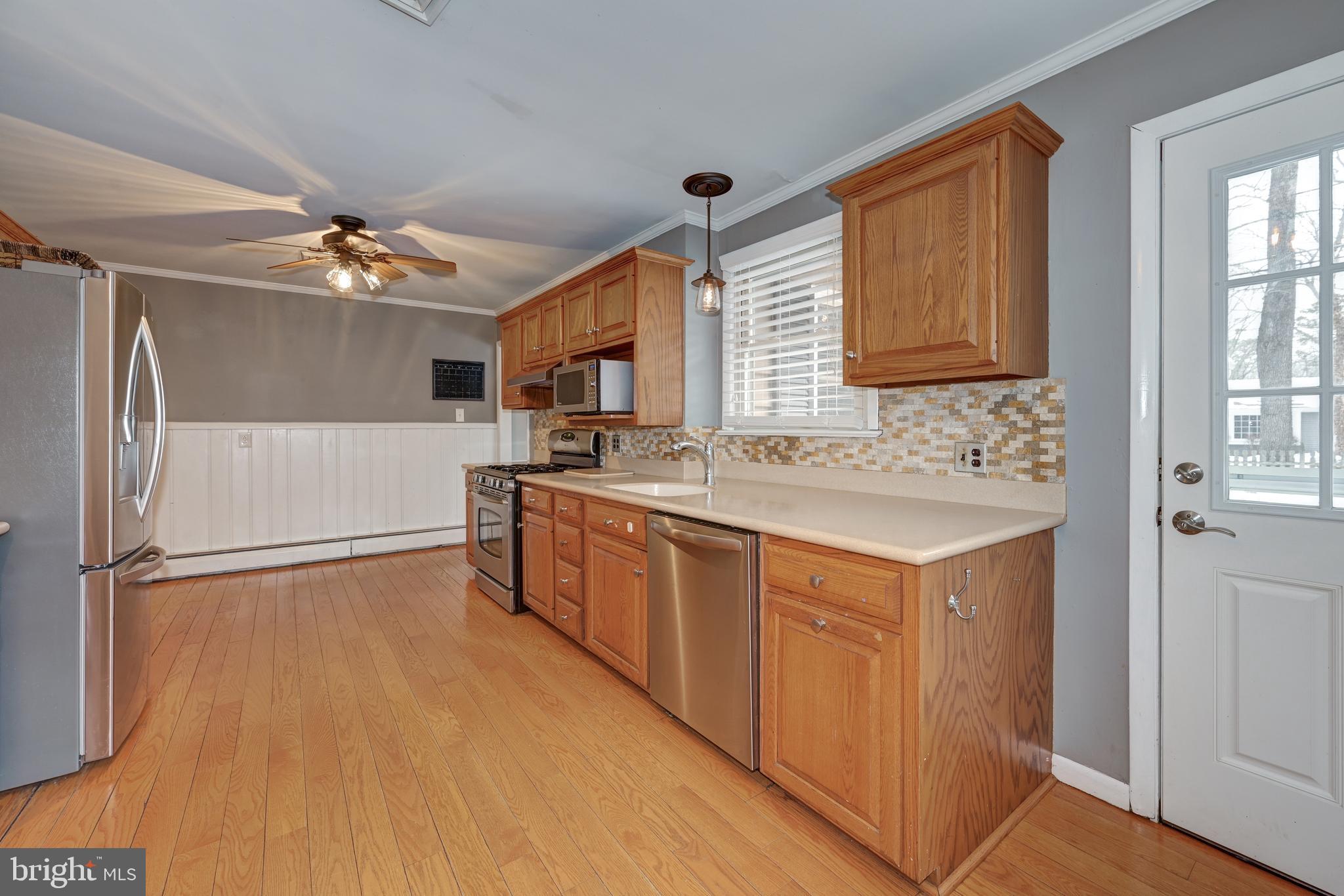 MEDFORD LAKES - Residential