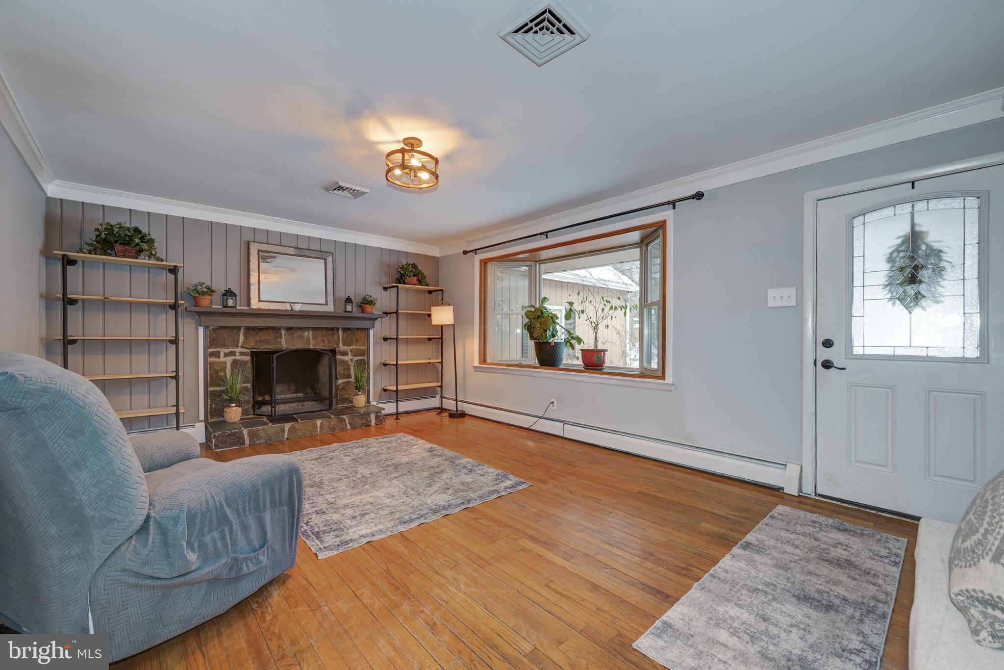 MEDFORD LAKES - Residential