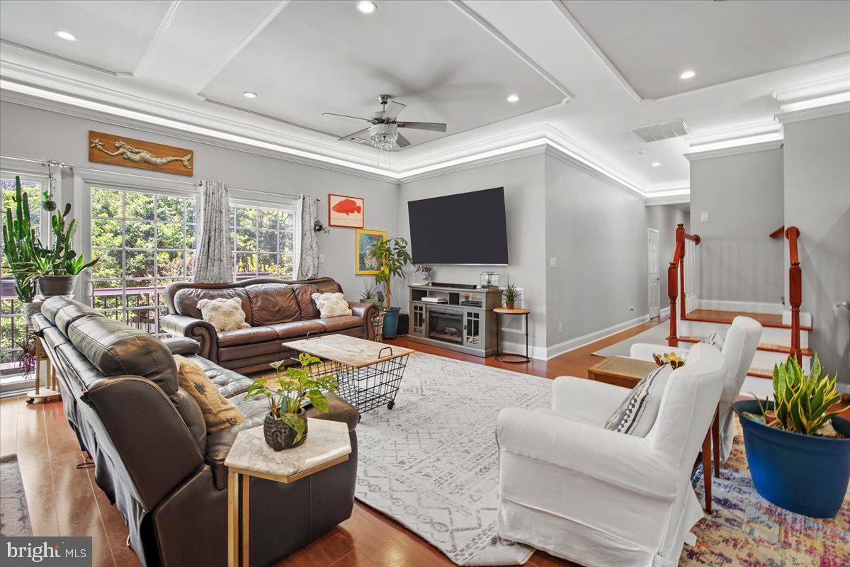 FAIR OAKS - Residential